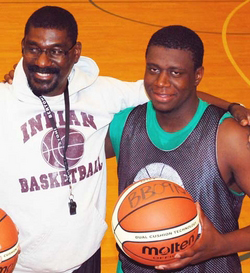 Roy Bright mente selv å ha en lys fremtid i Norge.  Det tok brått slutt i pausen mot Asker.